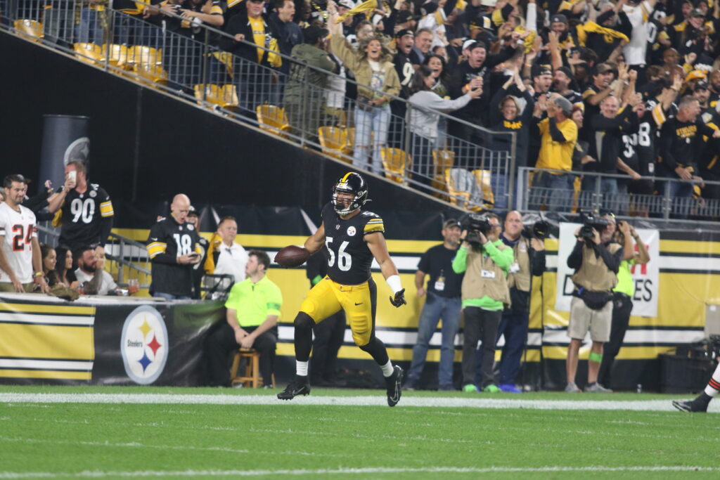 Kenny Pickett passes for 2 touchdowns as Pittsburgh Steelers top Las Vegas  Raiders 23-18