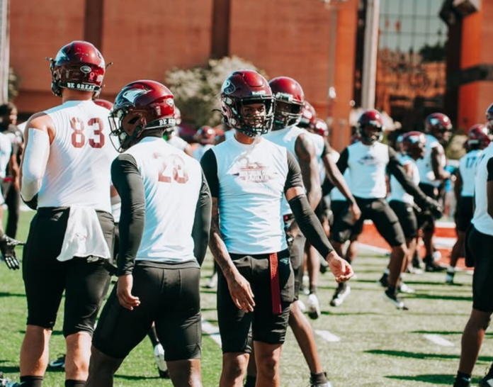 Eagles Sign 14 on National Signing Day | Urban Media Today