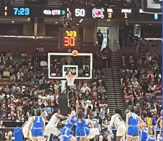 The Transfer Temptation: NIL Money, Academic Risk, and the D3 Grad Transfer Wave Nobody Saw Coming